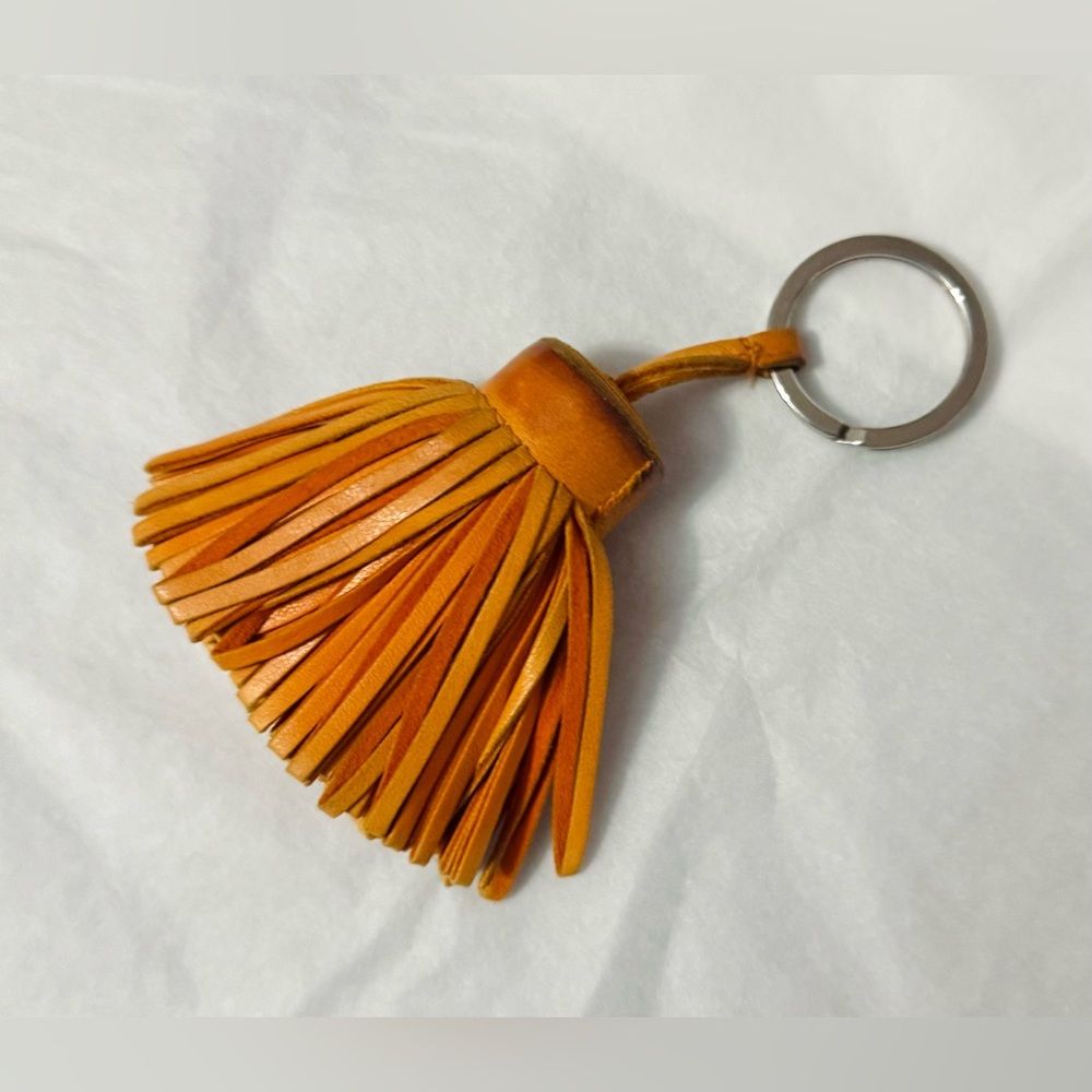 Hermès AUTHENTIC Carmen Leather Yellow Orange Fringe Key Ring Bag Charm - Picture 3 of 16